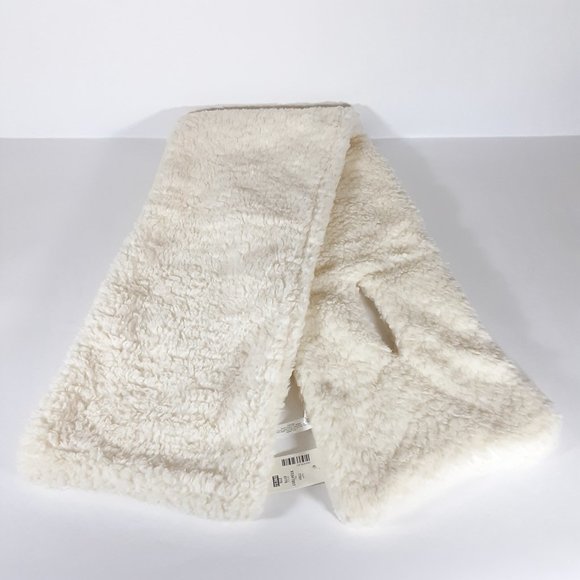 AEROPOSTALE SHERPA FLEECE KEYHOLE SCARF CREAM BRAND NEW WITH TAGS STYLE 8770 - Picture 2 of 4